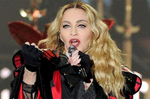 Madonnanın vəziyyəti pisləşdi, konsertləri təxirə salındı