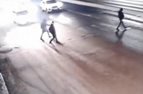 Избил таксиста, угнал машину, убил человека: фатальное ДТП в Нур-Султане попало на видео