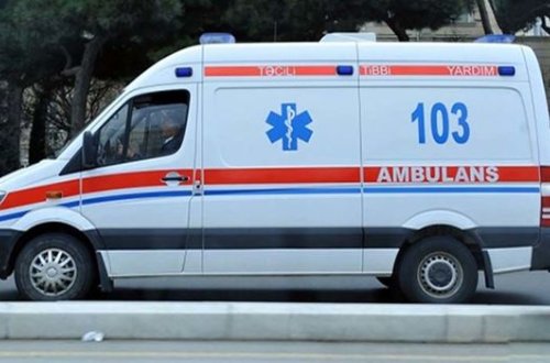 Polis təcili tibbi yardım maşınını cərimələyib - Foto