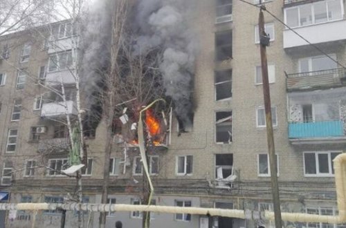 Partlayışdan sonra binanın uçma anı - ANBAAN VİDEO