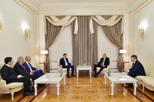 Prezident İlham Əliyev Türkiyənin Kənd Təsərrüfatı və Meşəçilik nazirinin başçılıq etdiyi nümayəndə heyətini qəbul edib