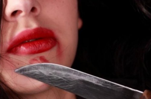 В Абшеронском районе зарезали 25-летнюю женщину