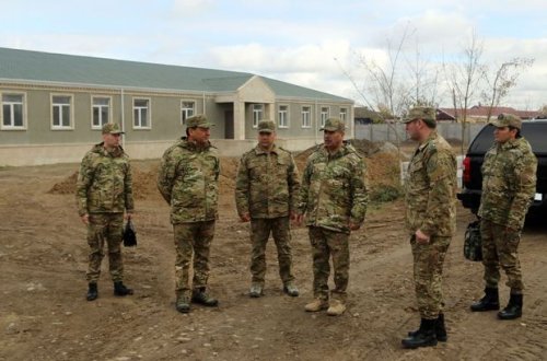 Cəbhəboyu zonada Azərbaycan Ordusu üçün yeni hərbi obyektlər tikilir - VİDEO