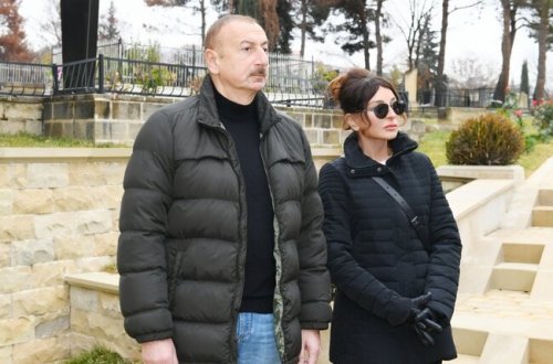 Prezident və birinci xanım Şahxəndan türbəsində - Fotolar