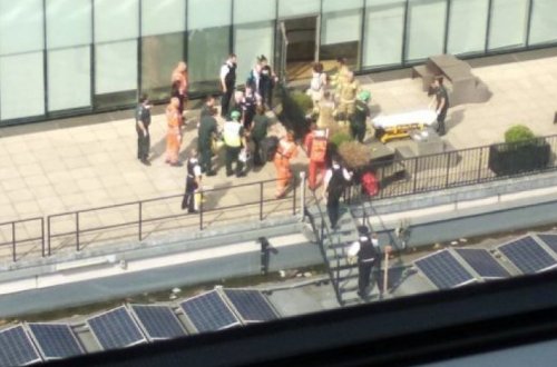 Подросток сбросил шестилетнего ребенка с балкона галереи, чтобы попасть в новости