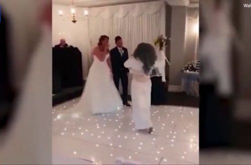 Naməlum qadın toyda şok yaratdı: “Toyu dayandırın! O mən olmalıydım” - VİDEO