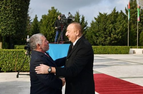 В Баку состоялась церемония встречи короля Иордании - ФОТО