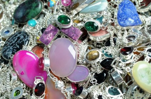 Tacikistandan şok qərar: Fərdi qaydada qızıl və digər əlvan metallar axtarmağa və çıxarmağa icazə verildi