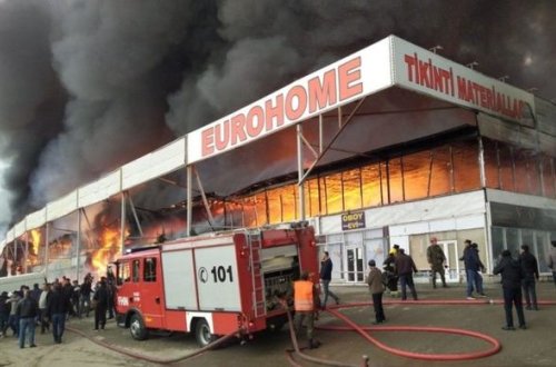 Так рынок стройматериалов выглядит после пожара - ФОТО/ВИДЕО