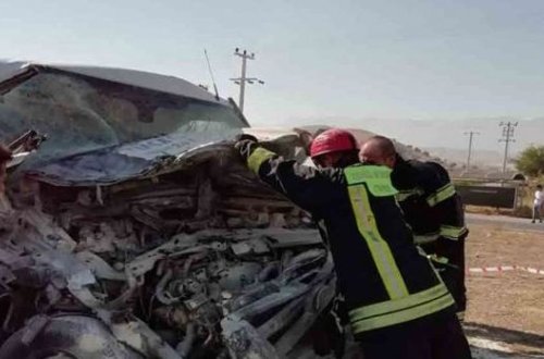 Dəhşətli qəzada bir ailənin üç üzvü öldü - FOTO