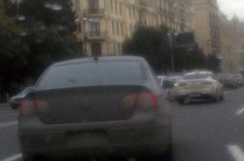 Bakıda kişiləri tovlayan qızlar peyda olub - FOTO