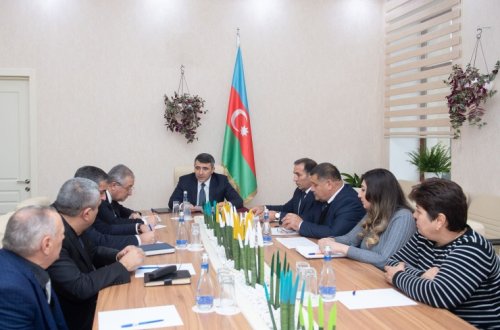 Baytarlıq Elmi-Tədqiqat İnstitutunda Barama İstehsalçıları Şurasının iclası keçirilib