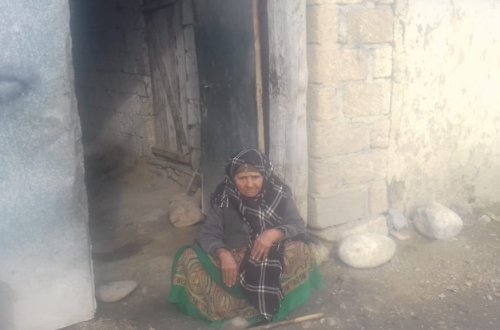 78 yaşlı Quba sakini: Ev su ilə dolur, ayaqlarımız tutulub