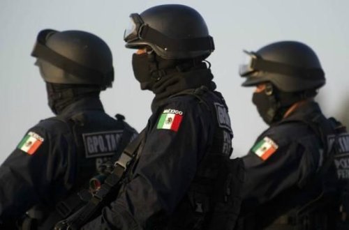 За неделю в Мексике застрелили 12 полицейских