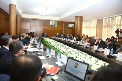 Azay Quliyev Şuranın birgə qrant müsabiqəsi keçirdiyi qurumların səlahiyyətli nümayəndələri ilə görüşüb - FOTO / VİDEO