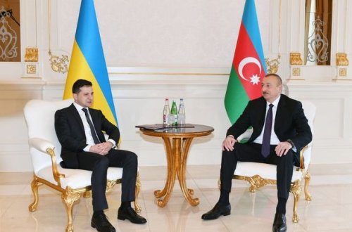 Vladimir Zelenski İlham Əliyevi Ukraynaya rəsmi səfərə dəvət edib
