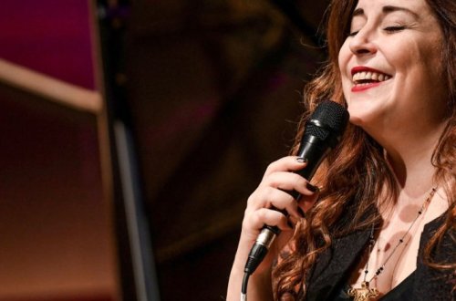 Турецкая джаз-дива Сибель Косе выступила в Баку - ФОТО