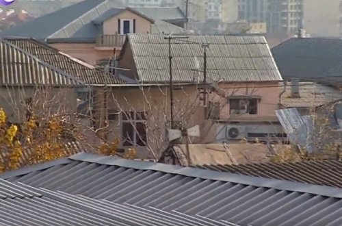 Dövlət qurumundan sökülən hasarlarla bağlı rəsmi - Açıqlama