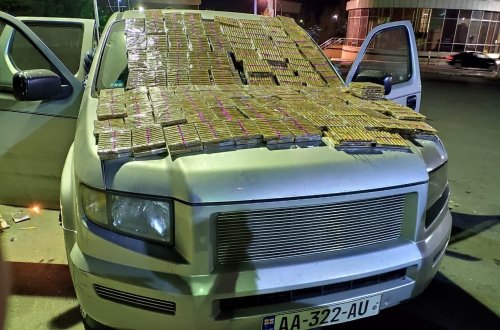 Gürcüstandan Azərbaycana gələn şəxsin gömrükdə yalanı üzə çıxdı - FOTO