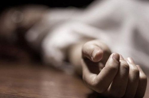 Sumqayıtda 19 yaşlı qız sirkə turşusu içərək ölüb