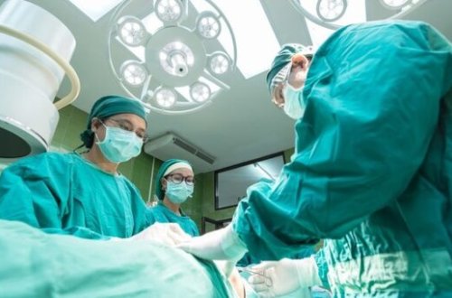 Azərbaycanlı deputat əməliyyat olundu - FOTO