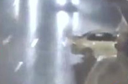 Bakıda ağır qəza: Avtomobil körpüyə belə çırpıldı - ANBAAN VİDEO