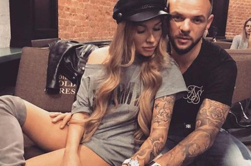 Futbolçunun xanımı çılpaq FOTOsunu paylaşdı