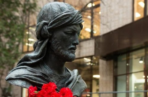 В Измире отметили юбилей Имадеддина Насими - ФОТО