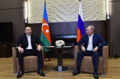 Putin İlham Əliyevə zəng etdi
