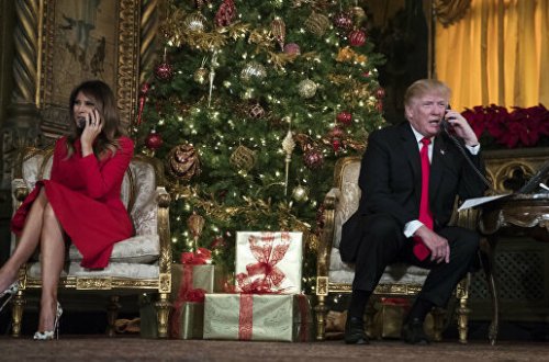 Трамп признался, что еще не выбрал подарок жене на Рождество