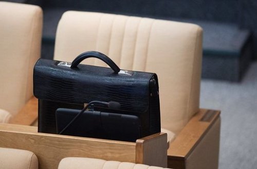 Baş nazirdən qərar - Məmur olmaq istəyənlər qayınları və baldızları haqqında da məlumat verməlidir