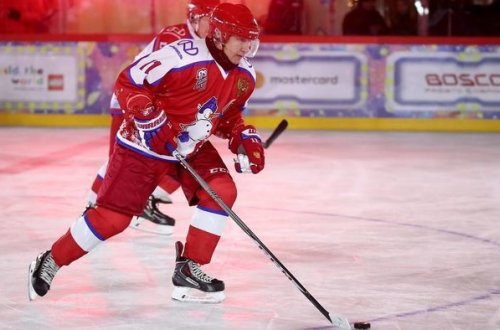 Путин признался, что в последнее время очень мало спит - ВИДЕО