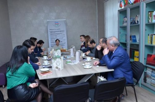 “Loqos” media dostlarını təbrik edib - FOTOLAR