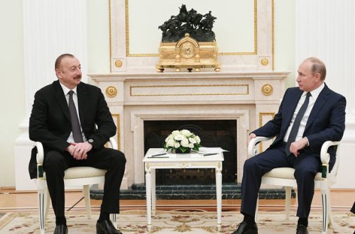 İlham Əliyev Putinin dəvətini qəbul etdi