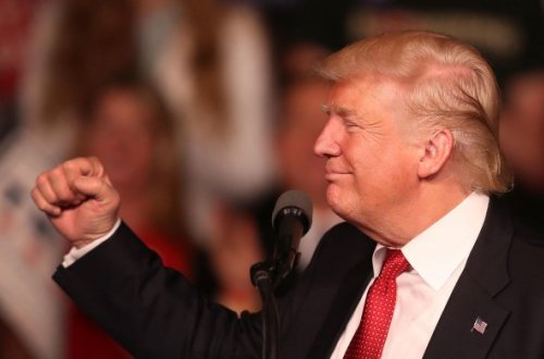 Tramp İranın zərbələrinə münasibət bildirib: “Hər şey qaydasındadır”