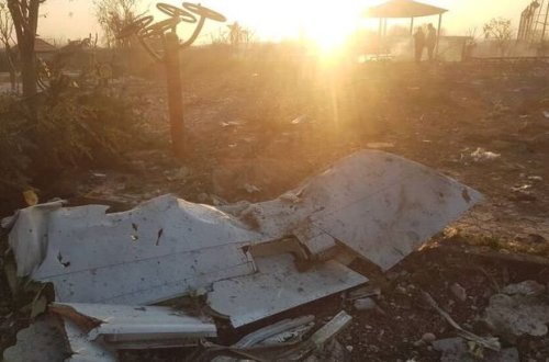 Большинство пассажиров разбившегося в Тегеране самолета были гражданами Ирана