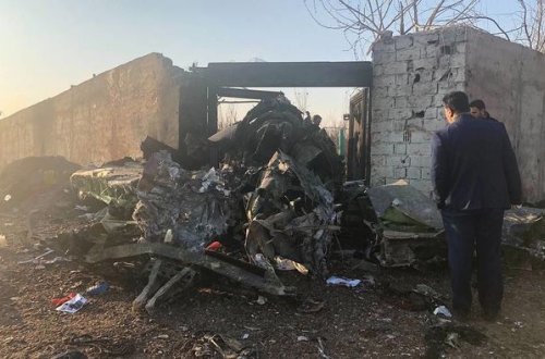 Причиной крушения под Тегераном самолета стало возгорание двигателя