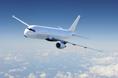 Авиакомпании начали менять курсы самолетов, чтобы они не пересекали воздушное пространство Ирана и Ирака