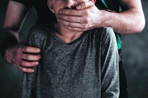 Azərbaycanda daha bir DƏHŞƏT: Azyaşlı oğlanı zorlayıb kanala atdılar