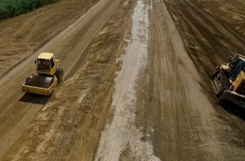 Şad xəbər: Daha bir respublika əhəmiyyətli yol yenidən qurulur - Foto