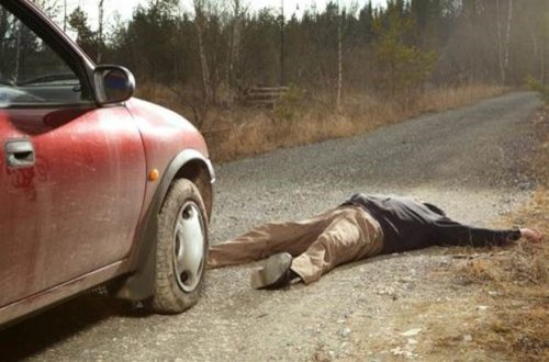 Жестокое убийство: в Азербайджане мужчину ударили ножом, а потом переехали