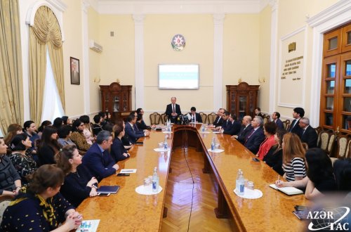 Prezident Kitabxanasında diasporla bağlı elektron kitabxana layihəsinin təqdimatı olub