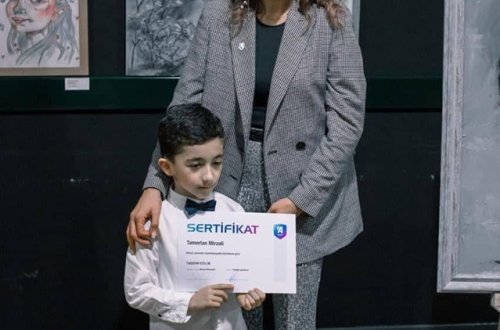 Uşaqlar arasında rəsm sərgisi keçirilib