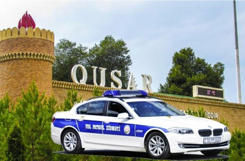 Qusarda 99-YP-202 nömrə nişanlı Yol Patrul Xidmətinin sürücüdən rüşvət aldığı iddia olunur