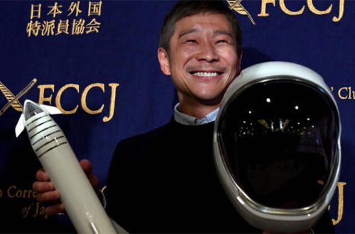 Milyarder Ay səyahətinə onunla gedəcək sevgili axtarır