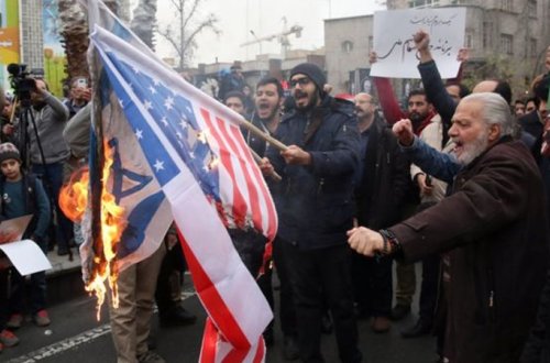ABŞ-İran əzələ savaşı bitdi: Qalib kimdir?