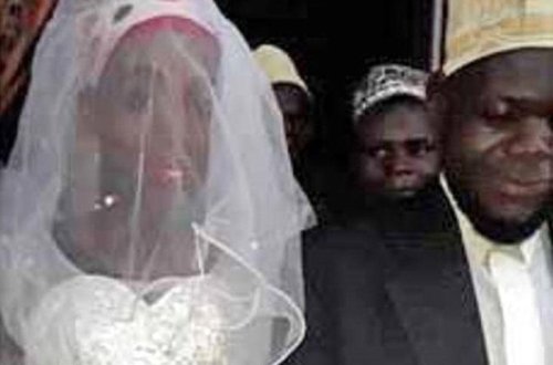 İmamım 2 həftə əvvəl evləndiyi qadın kişi çıxdı - 