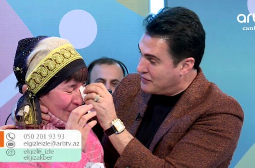 Nadir Qafarzadədən canlə efirdə xarici vətəndaşa MADDİ DƏSTƏK – VİDEO