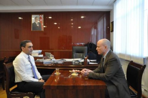 Amerikalı professor Mingəçevir Dövlət Universitetində təlim keçib