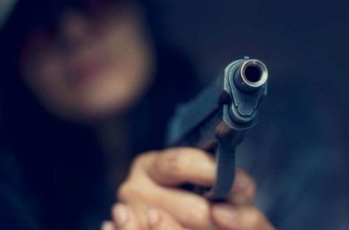 Bakıda maşından polislərə atəş açıldı - ÖZƏL